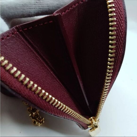 Auth Louis Vuitton Monogram Vernis Coeur Heart Coin Purse Pomme D'Amour - Picture 7 of 9